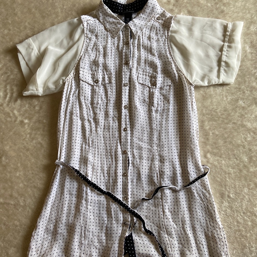 White House black market Polka dot silk blouse
